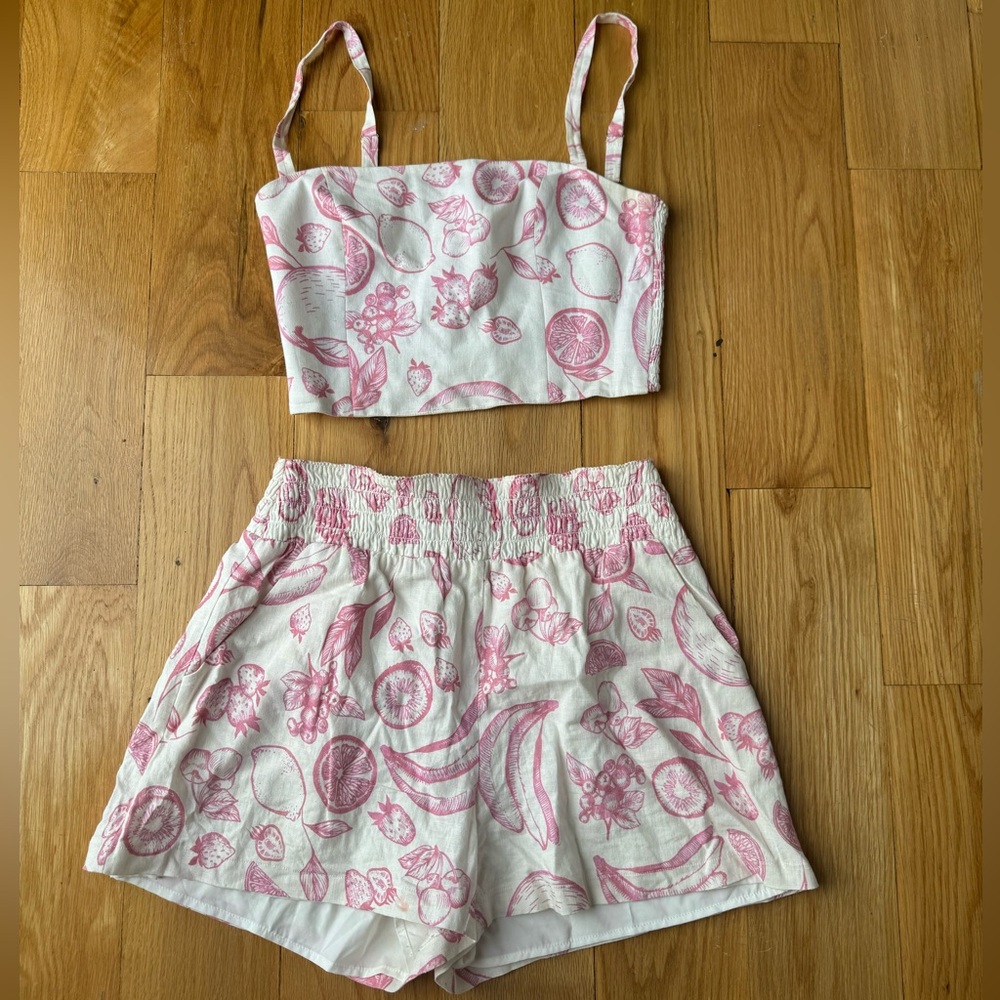 Amanda Uprichard Set